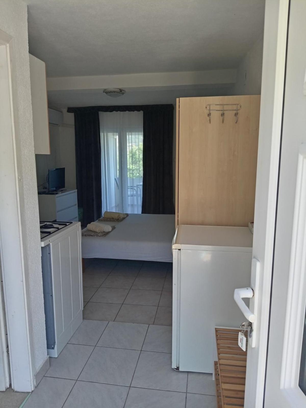 Apartments Seso Паг Екстер'єр фото