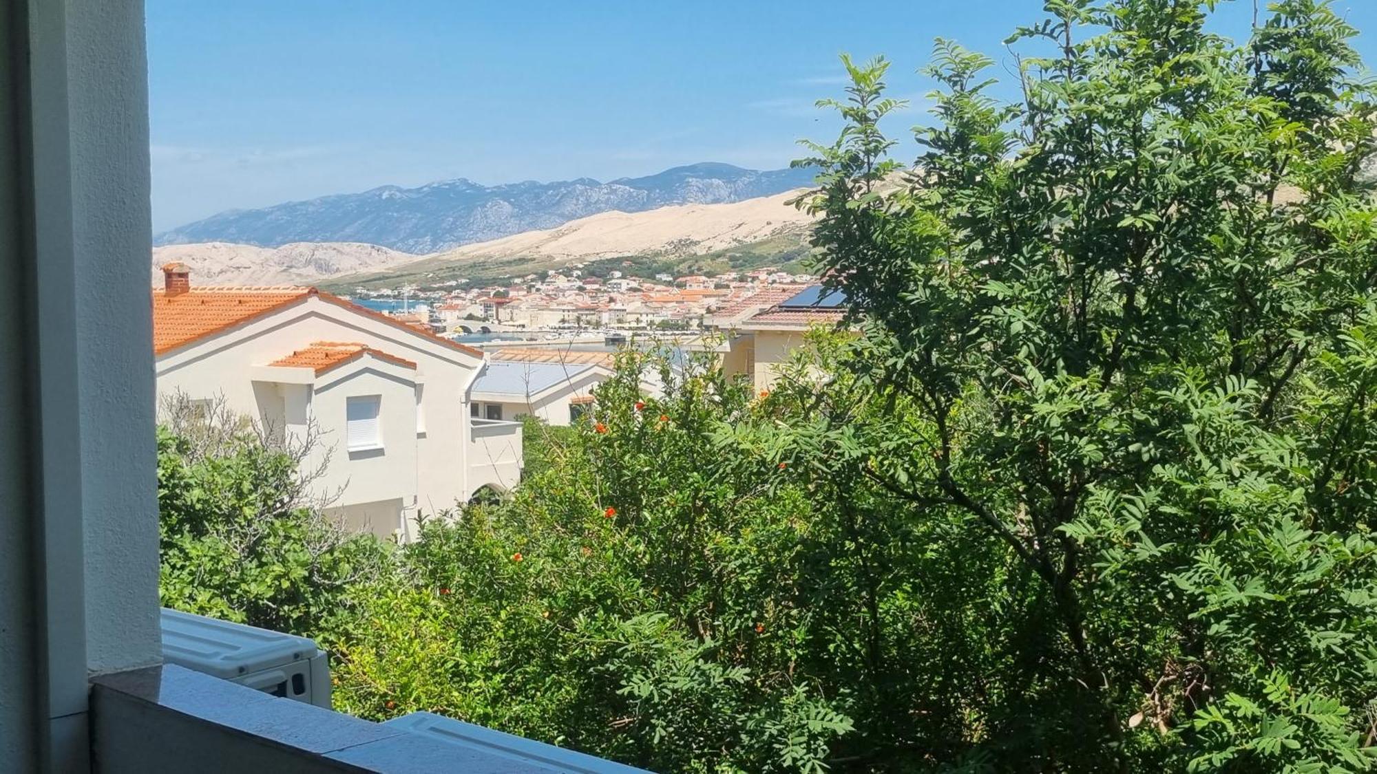 Apartments Seso Паг Екстер'єр фото